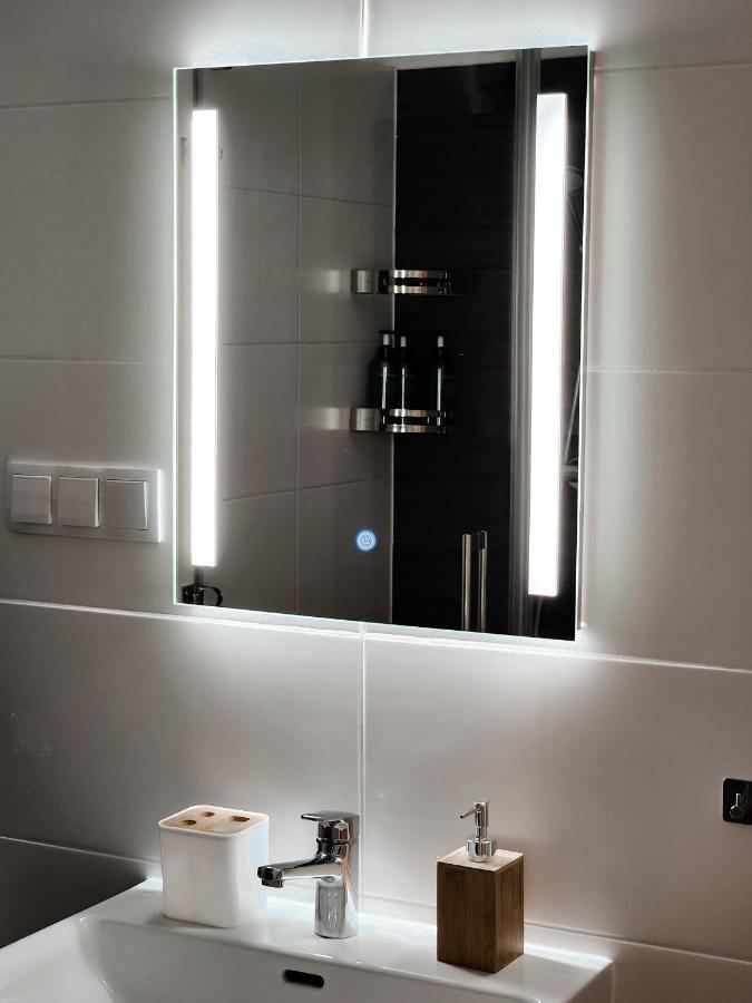 Vienna Green - Modern New Apartment, Old Danube Exterior foto