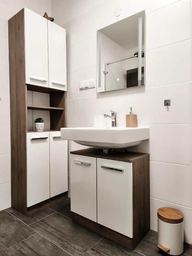 Vienna Green - Modern New Apartment, Old Danube Exterior foto